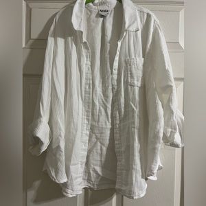 ARULA Oversized Button-down Blouse